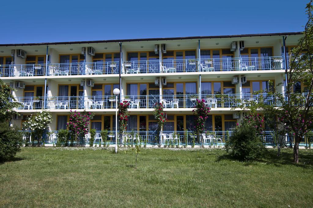 Continental Park Hotel Slăntjev Brjag Exteriör bild